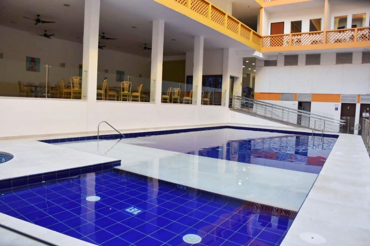 Hotel Neiva Plaza Ngoại thất bức ảnh